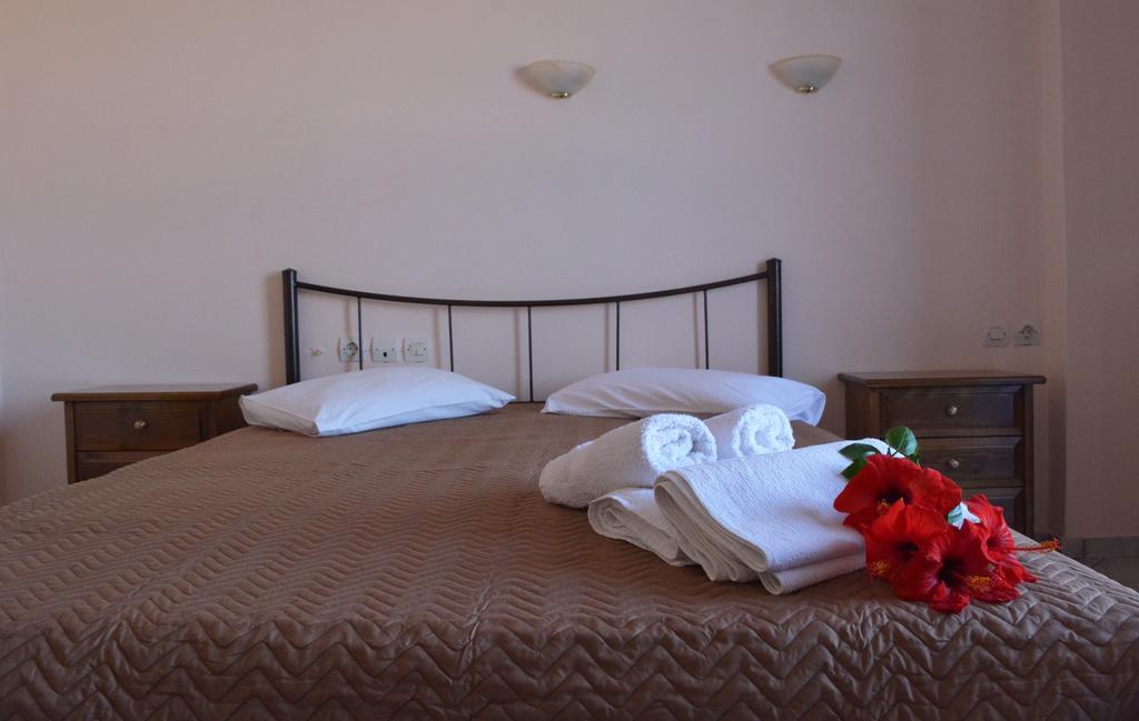 פטיטיריון Elli Rooms חדר תמונה